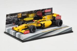 Renault R30 #11 R. Kubica Race Car 2010 Minichamps 1:43 403100081 Diecast - image 2 of 6