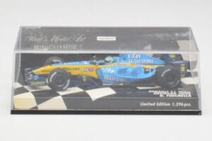 Renault R26 G. Fisichella Showcar F1 2006 Minichamps 1:43 400060072 Diecast - image 4 of 5