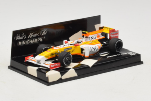 Renault R29 #8 N. Piquet Jr. F1 2009 Minichamps 1:43 400090008 Diecast - image 2 of 5
