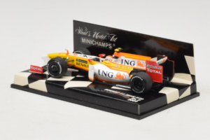 Renault R29 #8 N. Piquet Jr. F1 2009 Minichamps 1:43 400090008 Diecast - image 3 of 5