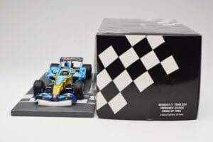 Renault R26 #1 F. Alonso China GP 2006 Minichamps 1:18 117061601 Resin - image 6 of 7