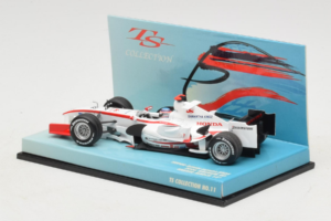 Super Aguri SA05 Honda #22 T. Sato 1st GP Bahrain 2006 Minichamps 1:43 518064322 Diecast - image 3 of 5