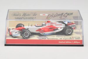 Toyota TF107 #12 J. Trulli Showcar 2007 Minichamps 1:43 403070082 Diecast - image 5 of 5