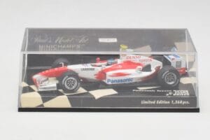 Toyota TF104 Panasonic Racing #0 R. Zonta 3rd Driver 2004 Minichamps 1:43 400040038 Diecast - image 5 of 5