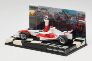Toyota TF105 #16 J. Trulli Malaysia GP Podium 2005 Minichamps 1:43 400050116 Diecast - image 3 of 4