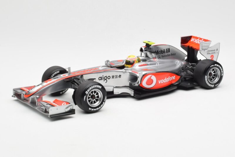 Vodafone McLaren Mercedes MP4-25 #3 L. Hamilton F1 Showcar 2010 Minichamps 1:18 530101872 Diecast