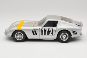 Ferrari 250 GTO #172 Tour de France 1964 Bburago 1:18 7011 Diecast - image 4 of 8