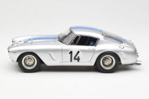Ferrari 250 GT SWB #14 P. Noblet / J. Guichet Team Noblet 3rd Place 24 Hours of Le Mans 1961 CMC 1:18 M-079 Diecast - image 3 of 6
