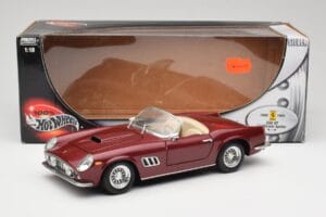 Ferrari 250 GT California Spider LWB Maroon Red Hot Wheels 1:18 25727 Diecast - image 8 of 8