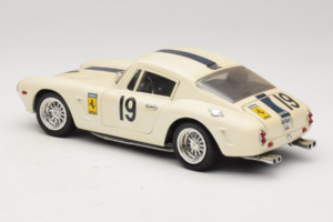 Ferrari 250 GT SWB Berlinette #19 Tour de France Automobile 1961 Eagles Race 1:18 6500 Diecast - image 7 of 8