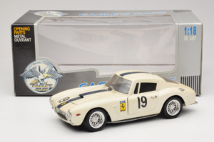 Ferrari 250 GT SWB Berlinette #19 Tour de France Automobile 1961 Eagles Race 1:18 6500 Diecast - image 8 of 8
