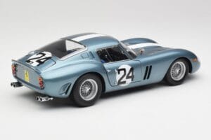 Ferrari 250 GTO #24 P. Rodriguez 12 Hours of Sebring GT3.0 Winner 1962 Kyosho 1:18 08438D Diecast - image 3 of 8