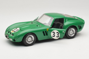 Ferrari 250 GTO #33 Green Bburago 1:18 3011-G1 Diecast - image 2 of 8