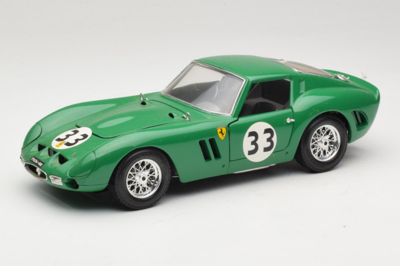 Ferrari 250 GTO #33 Green Bburago 1:18 3011-G1 Diecast