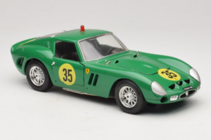 Ferrari 250 GTO #35 Green 1962 Bburago 1:18 3011-G2 Diecast - image 6 of 8