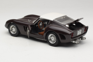 Ferrari 250 GTO #86 Black Bburago 1:18 3011-B1 Diecast - image 5 of 8