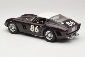 Ferrari 250 GTO #86 Black Bburago 1:18 3011-B1 Diecast - image 7 of 8