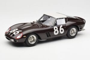 Ferrari 250 GTO #86 Targa Florio 1962 CMC 1:18 M-156 Diecast