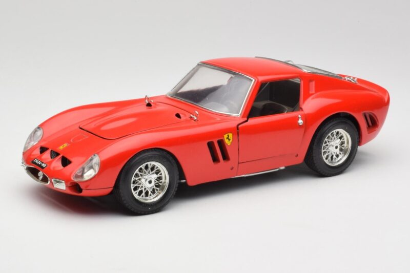 Ferrari 250 GTO Red Bburago 1:18 3011 Diecast