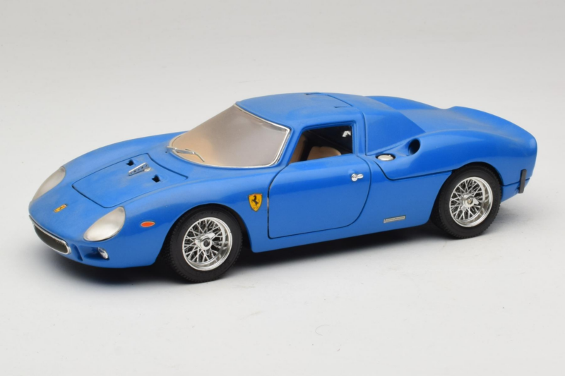 Ferrari 250 LM Blue Bburago 1:18 3033-B1 Diecast