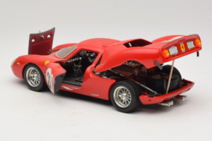 Ferrari 250 LM #21 M. Gregory / J. Rindt 24 Hours of Le Mans 1965 Bburago 1:18 3033-P2 Diecast - image 5 of 8