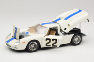 Ferrari 250 LM #22 White 1965 Bburago 1:18 3333-W1 Diecast - image 2 of 8