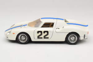 Ferrari 250 LM #22 White 1965 Bburago 1:18 3333-W1 Diecast - image 4 of 8