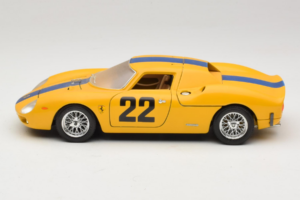 Ferrari 250 LM #22 Yellow 1965 Bburago 1:18 3333-Y1 Diecast - image 4 of 8