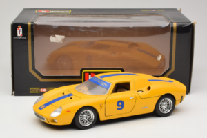 Ferrari 250 LM #9 Yellow 1965 Bburago 1:18 3033-Y1 Diecast - image 8 of 8