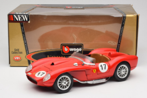 Ferrari 250 Testa Rossa #17 Red 1957 Bburago 1:18 3007-R4 Diecast - image 8 of 8