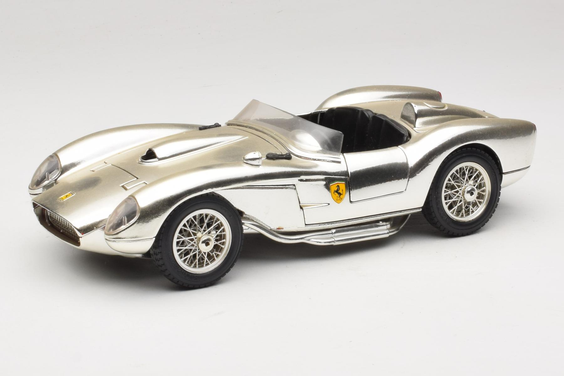 Ferrari 250 Testa Rossa Chrome Silver Bburago 1:18