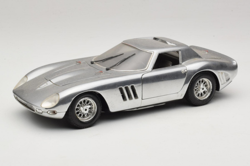 Ferrari 275 GTB Chrome Silver Guiloy 1:18 Ferrari 275 GTB Chrome Silver Guiloy 1:18 B004 Diecast