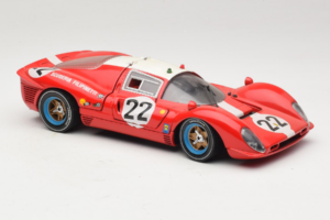 Ferrari 330 P4 #22 Scuderia Filipinetti Poor Condition 1967 Revell 1:18 48825-P1 Diecast - image 6 of 8
