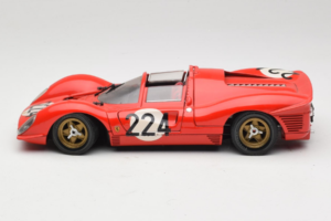 Ferrari 330 P4 #224 Red 1967 Revell 1:18 48825-P2 Diecast - image 4 of 7