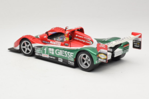 Ferrari 333 SP Giesse #1 G. Pescatori / C. Terrien 2000 Hot Wheels 1:18 29750-P1 Diecast - image 7 of 8