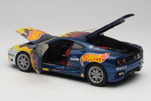 Ferrari 360 Modena Challenge #5 Hot Wheels Purple Fire Livery 1999 Bburago 1:18 29619 Diecast - image 5 of 8