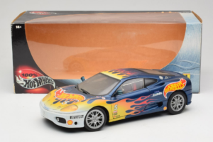 Ferrari 360 Modena Challenge #5 Hot Wheels Purple Fire Livery 1999 Bburago 1:18 29619 Diecast - image 8 of 8