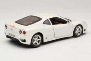 Ferrari 360 Modena White Bburago 1:18 3368-W1 Diecast - image 3 of 8