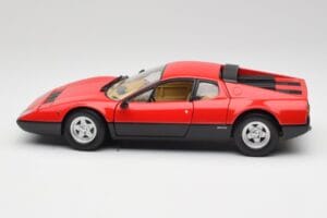 Ferrari 365 GT4/BB Red Kyosho 1:18 08173R Diecast - image 4 of 8