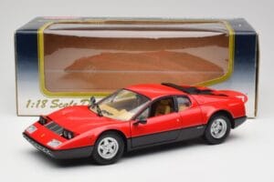 Ferrari 365 GT4/BB Red Kyosho 1:18 08173R Diecast - image 8 of 8