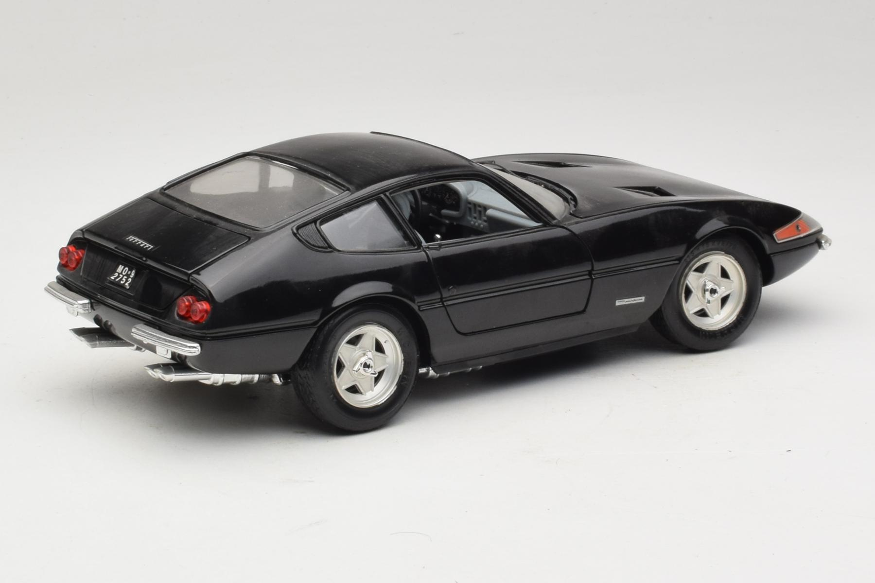 Ferrari 365 GTB/4 Daytona 1:18 Diecast Black Coupe
