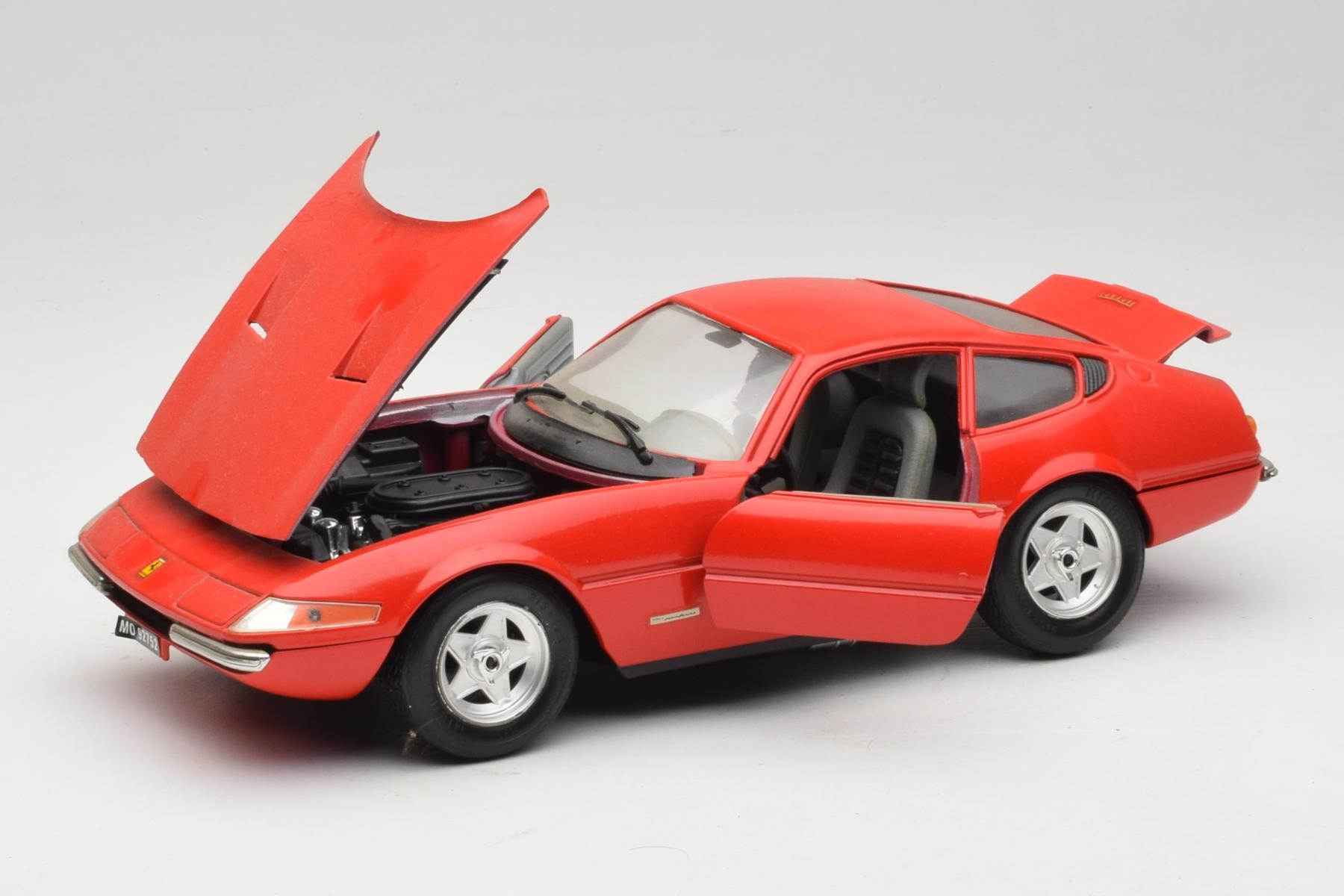 京商 118 フェラーリ 365GTB4 Daytonaデイトナ '69レッド ferrari-365-gtb-4-daytona-