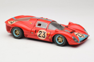 Ferrari 412P #23 W. Mairesse / J. Beurlys Le Mans 1967 Red Revell 1:18 48826 Diecast - image 6 of 8
