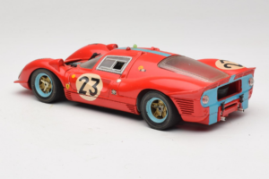 Ferrari 412P #23 W. Mairesse / J. Beurlys Le Mans 1967 Red Revell 1:18 48826 Diecast - image 7 of 8