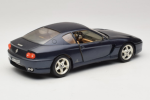 Ferrari 456 GT Blue Bburago 1:18 3036-B1 Diecast - image 3 of 8