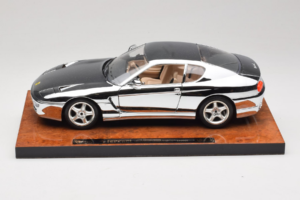 Ferrari 456 GT Chrome Silver Bburago 1:18 3746-R1 Diecast