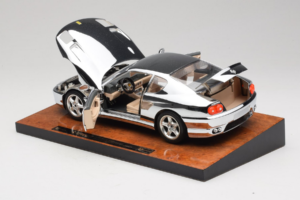 Ferrari 456 GT Chrome Silver Bburago 1:18 3746-R1 Diecast - image 5 of 8