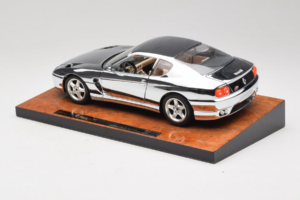Ferrari 456 GT Chrome Silver Bburago 1:18 3746-R1 Diecast - image 7 of 8