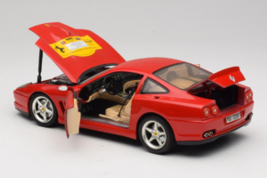 Ferrari 550 Maranello 22 Jahre Ferrari Model Club Red Bburago 1:18 3064-P2 Diecast - image 5 of 8