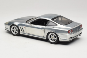 Ferrari 550 Maranello Chrome Silver Hot Wheels 1:18 25740 Diecast - image 7 of 8